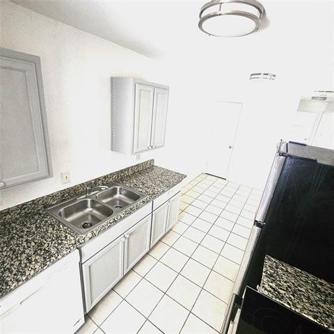 Building Photo - 2839 Avenue J