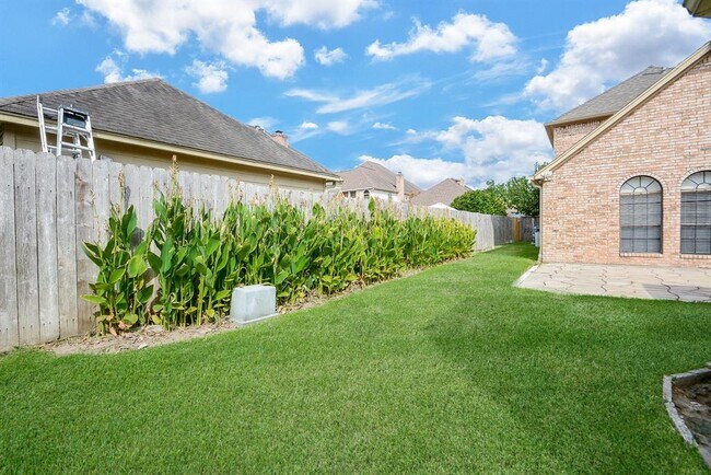 Building Photo - 17407 Widmore Pl