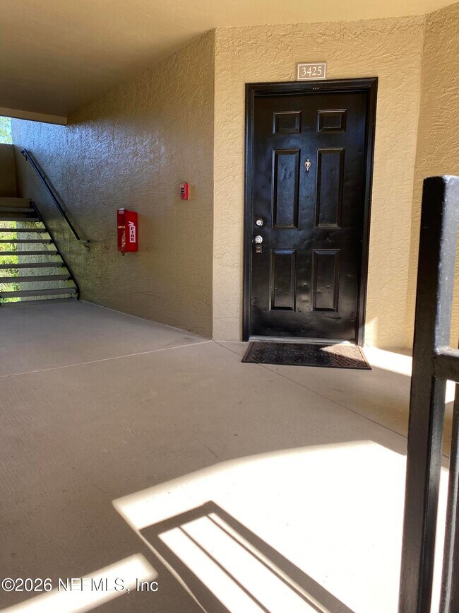 Building Photo - 1655 The Greens Way