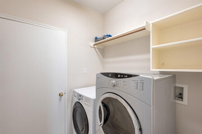 Building Photo - 3319 Viking Landing Ct