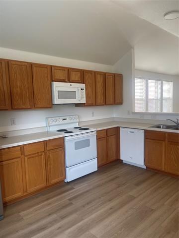 Building Photo - 3429 Bandera Ranch Rd