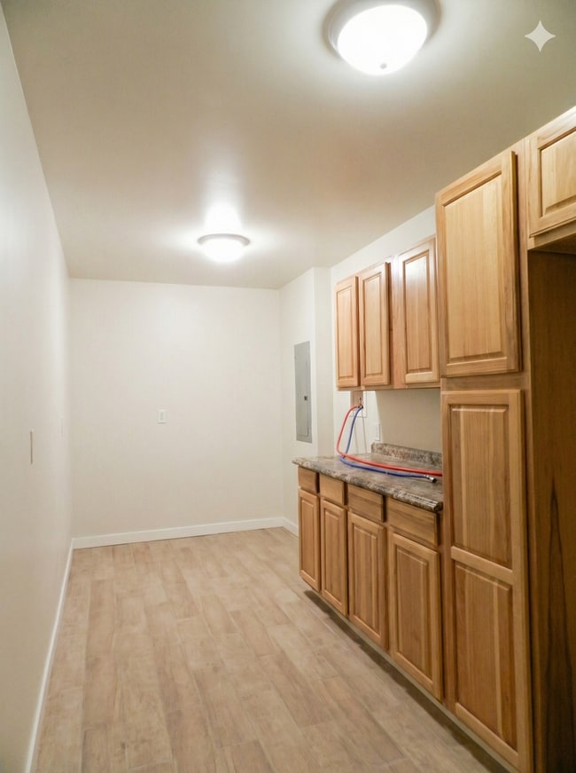 Building Photo - Fully renovated 2-BR Home – Space for Everything!