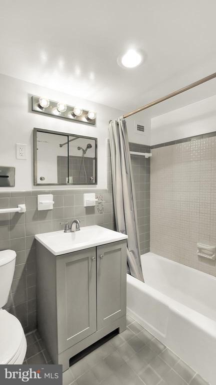 Building Photo - 10500 Rockville Pike