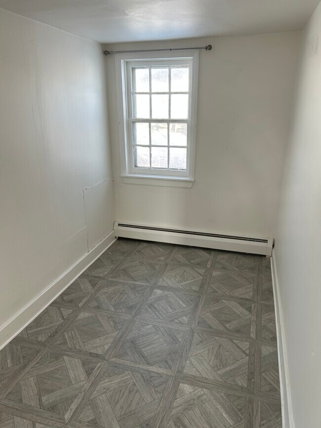 Building Photo - 1943 Smoketown School Rd