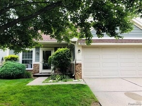 Building Photo - 41419 Cornell Dr