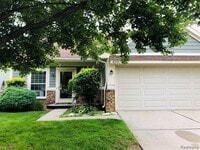 Building Photo - 41419 Cornell Dr