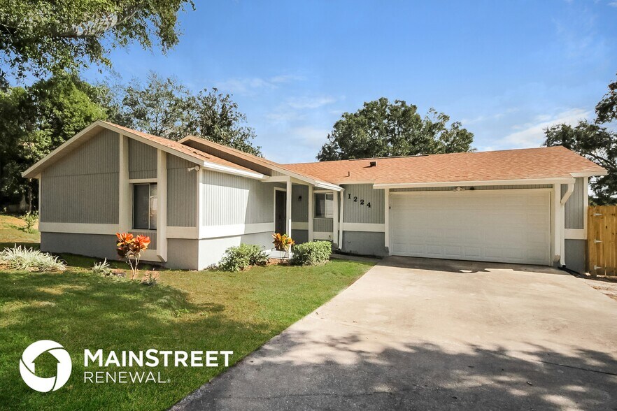 Primary Photo - 1224 Russell Dr