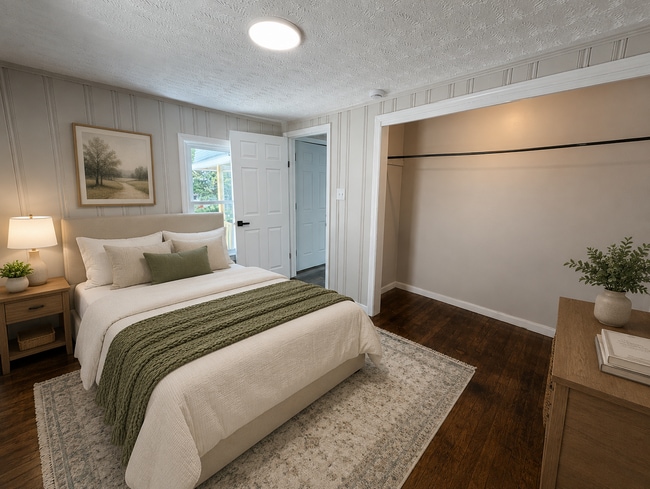 Building Photo - Pet-Friendly 3-Bedroom Home Near Downtown Akron Conveniences