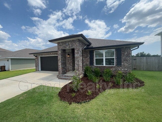 Building Photo - 5583 Guinevere Ln