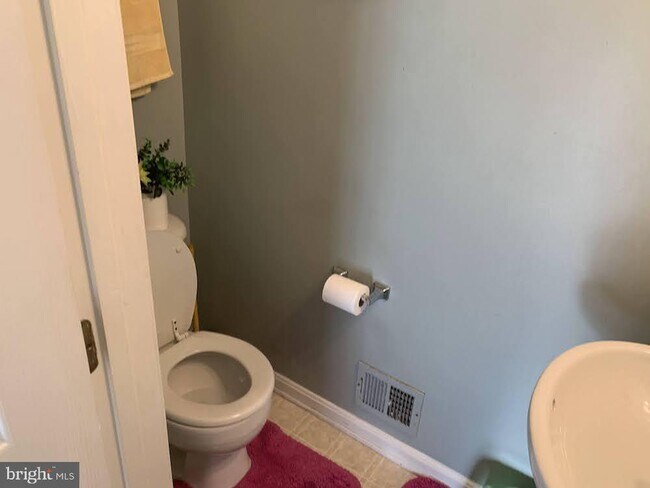 Building Photo - 43442 Katling Square