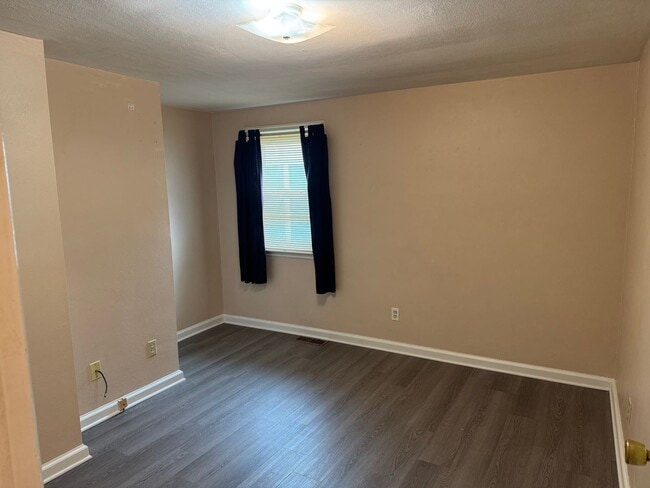 Building Photo - 2600 Harrison Ave