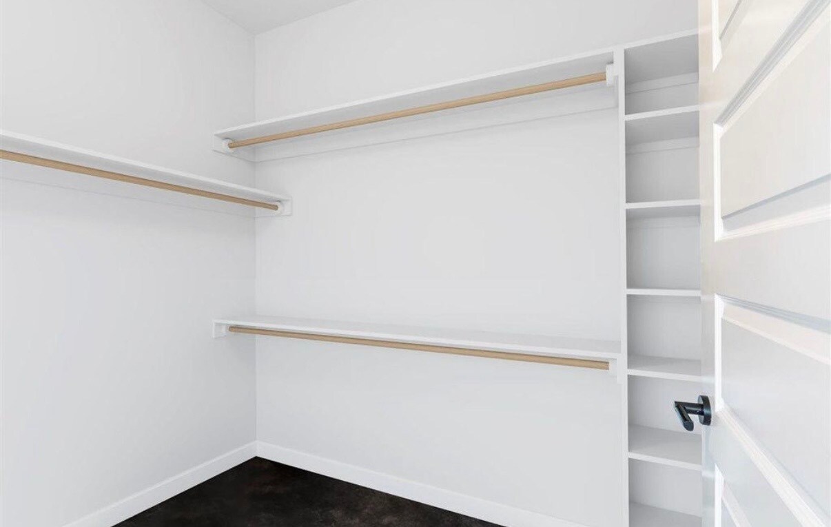 Building Photo - 3101 Govalle Ave