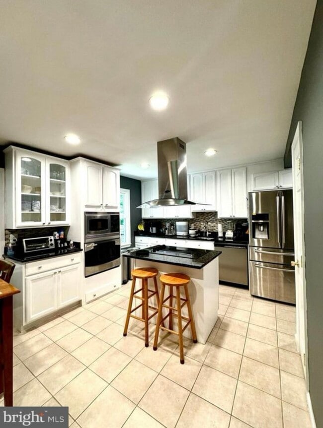 Building Photo - 8407 Finlay Ct