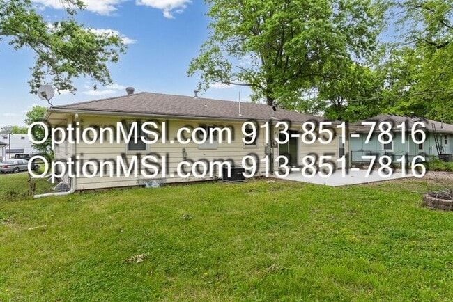Building Photo - Welcome home to this beautifully updated 3-bedroom home in Kansas City, KS!