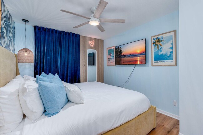 Building Photo - 1136 9th Square