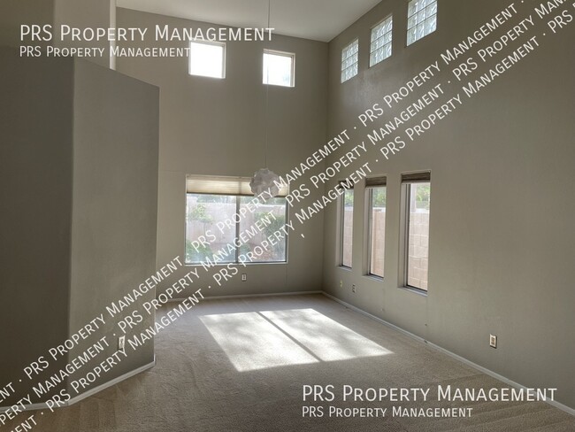 Building Photo - 925 S Scallop Dr