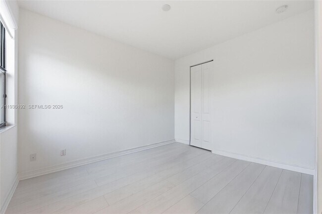 Building Photo - 9220 Meridian Dr N