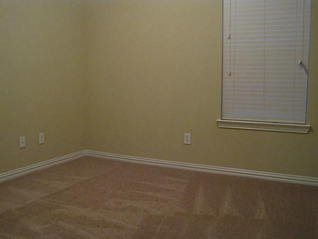 Building Photo - 5800 Valley Haven Way