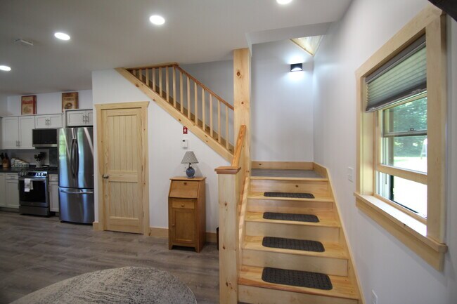 Building Photo - 15 Beech Tree Ln