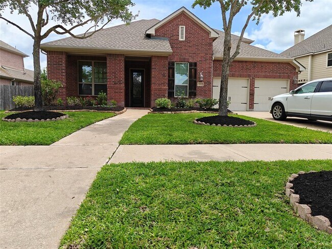 Building Photo - 5551 Twin Rivers Ln