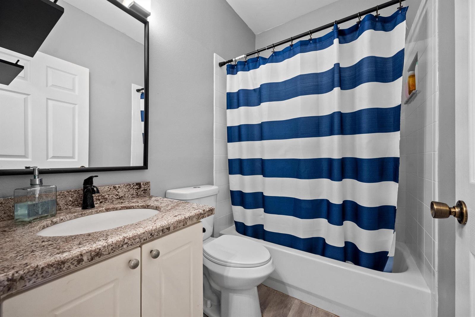 Building Photo - 10761 Pelican Dr