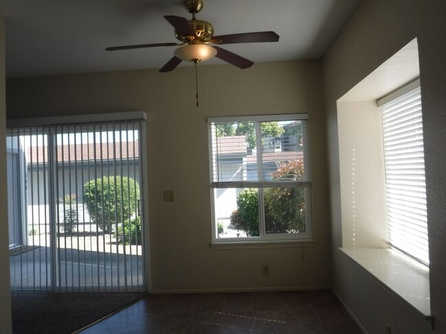 Building Photo - RidgeCrest Condominiums