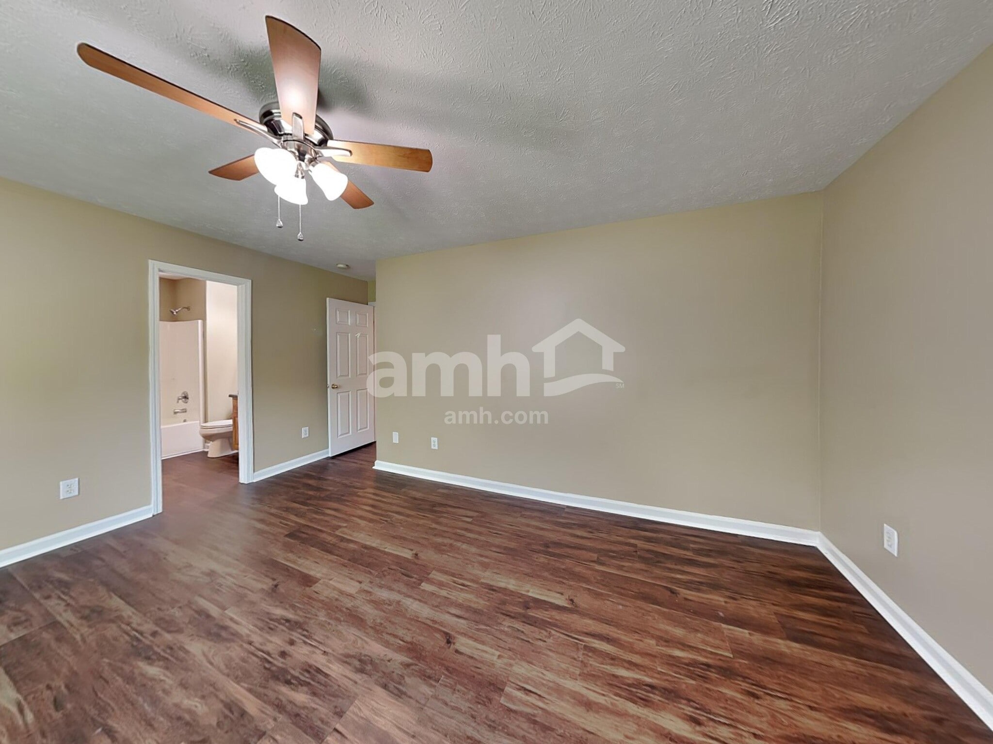 Building Photo - 6770 W Denton Dr