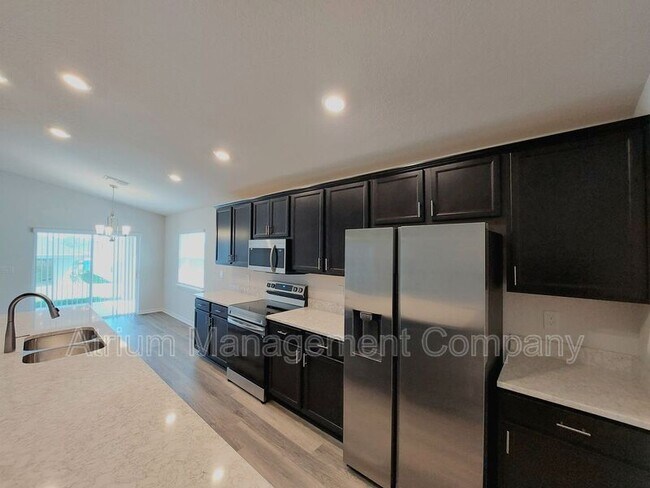 Building Photo - 1234 Cascade Dr