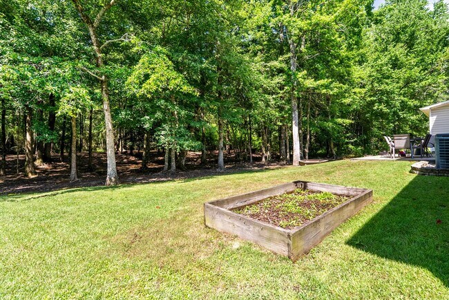 Building Photo - 4264 Live Oak Dr