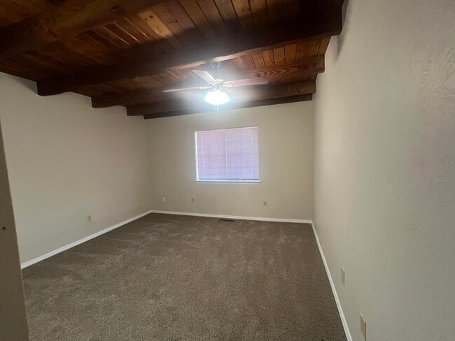 Building Photo - 4968 Quail Ridge Dr NW