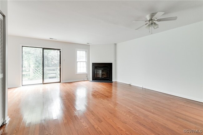 Building Photo - 5543 Forest Hill Ave
