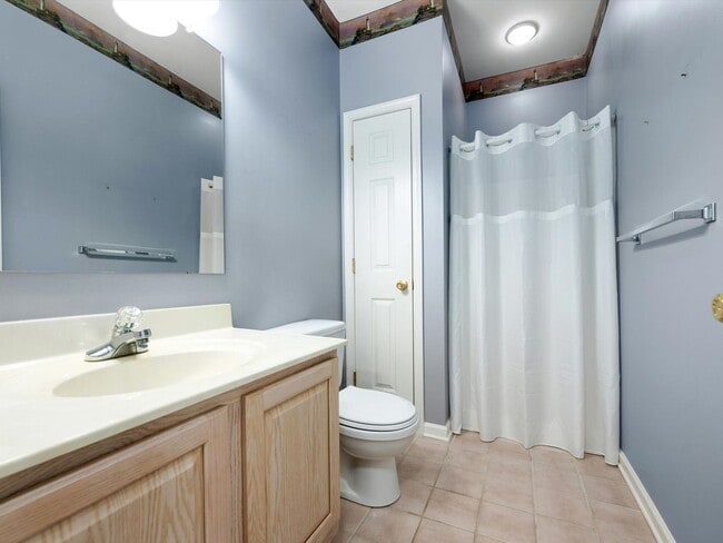 Building Photo - 9 Penhurst Ct