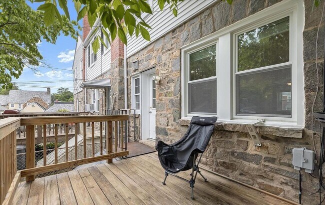 Building Photo - Updated 3BR Catonsville Townhome | Rear Parking + Deck