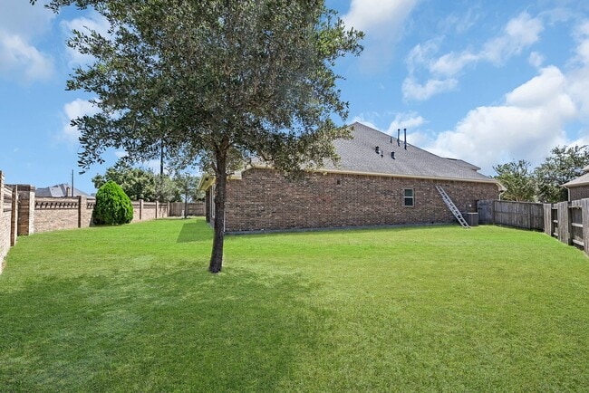 Building Photo - 2702 Ember Pass Ln