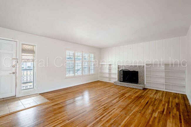 Building Photo - 3 Bedroom/2 Bath Home Near Panorama Bluffs and Garces High School - $2750 Per Month!
