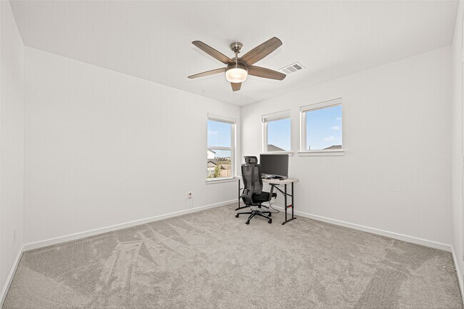 Building Photo - 9747 Pettus Crk Dr