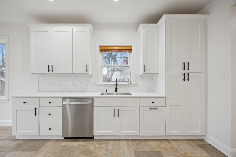 Building Photo - 7518 Lawn St