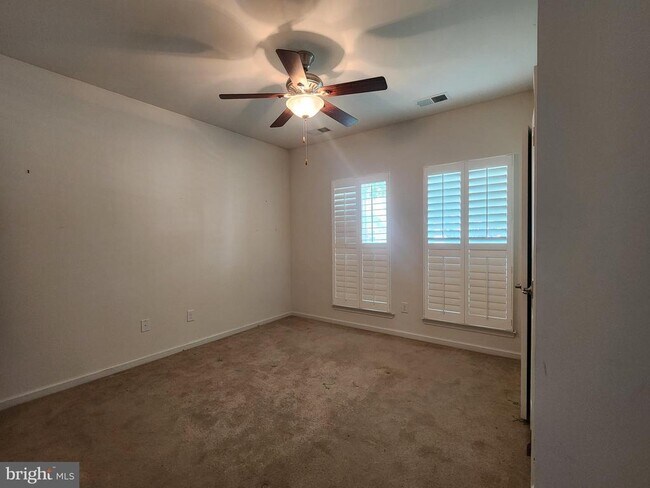 Building Photo - 12 Whistling Duck Dr