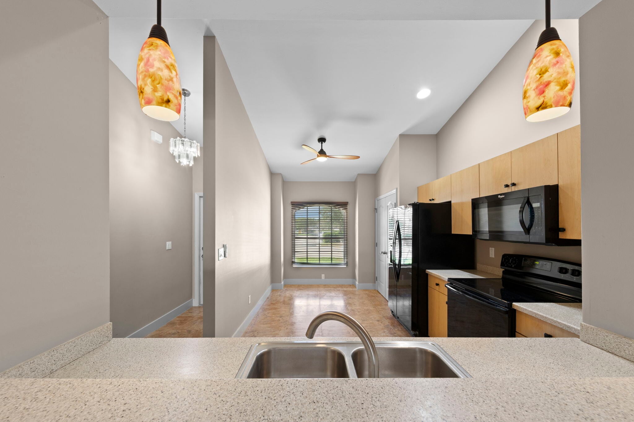 Building Photo - 409 SW 47th Ter