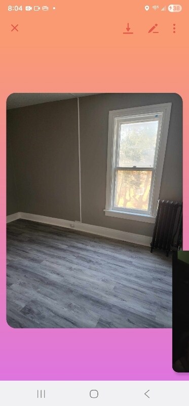 Building Photo - 486 Linden Ave