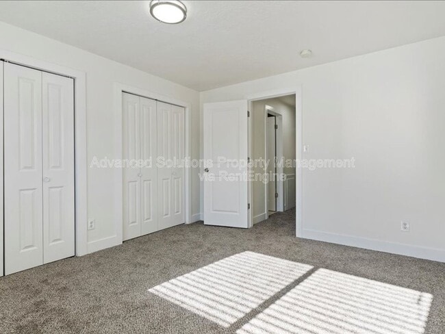 Building Photo - 3062 S 300 E