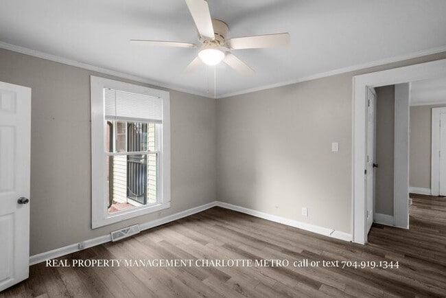 Building Photo - Charming Downtown Albemarle Cottage with Timeless Appeal