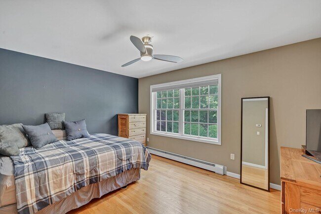 Building Photo - 24 Charnwood Dr