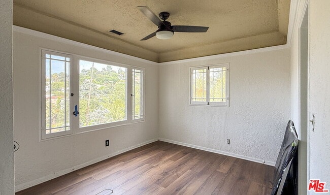 Building Photo - 1401 Dartmouth Dr