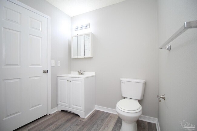 Building Photo - 1927 America Ave