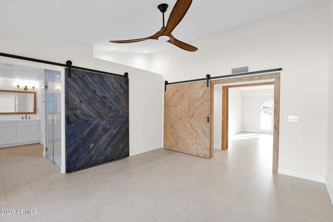 Building Photo - 15650 N 60th Pl