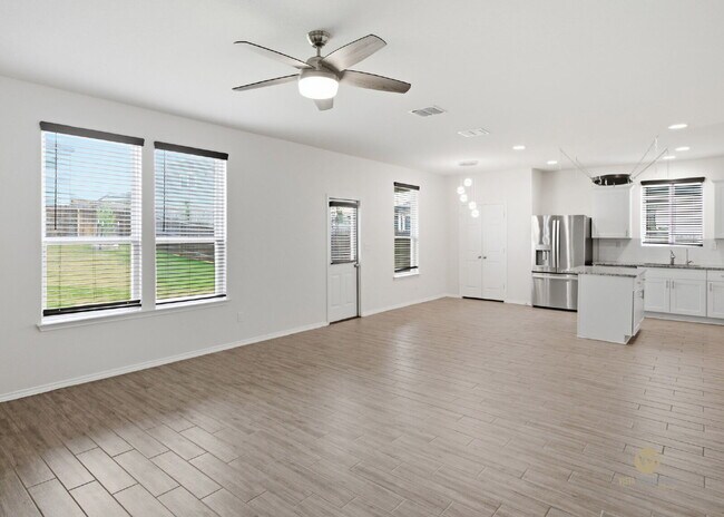 Building Photo - Welcome to this beautifully maintained 2022-built home in the Davis Ranch community!