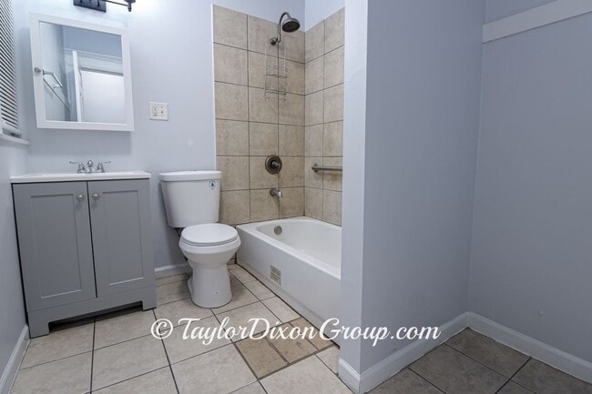 Building Photo - 5407 S Indiana Ave