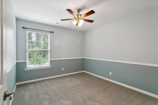 Building Photo - Hampton Home for Rent (3 bed/2.5 bath)