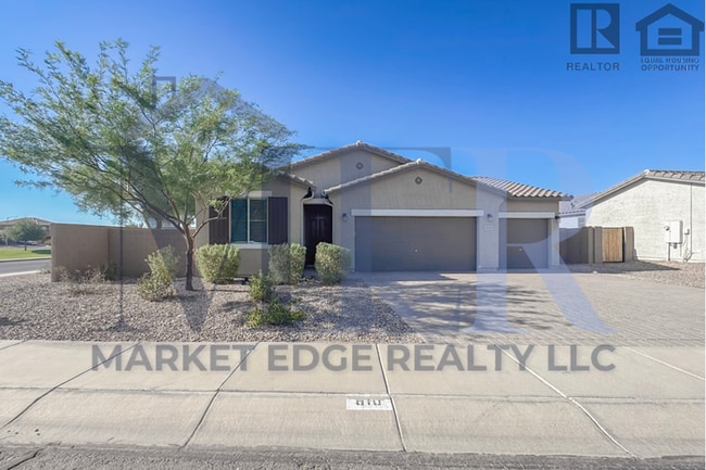 Primary Photo - 3Bed/2Bath Home w/3 Car Gar in Casa Grande...